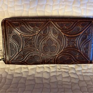 Brighton Toscana zip wallet NWT